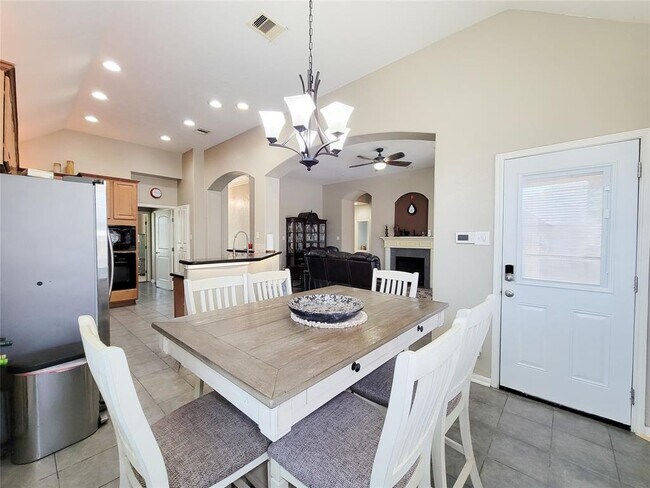 Building Photo - 22531 Windbourne Dr