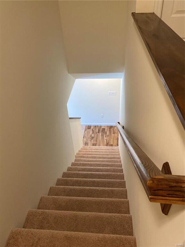 Building Photo - 612 Summer Breeze Ln