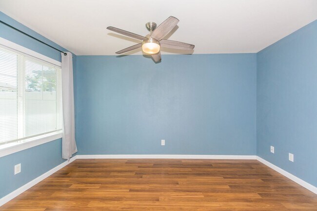 Building Photo - 91-1035 Kaipalaoa St #1303