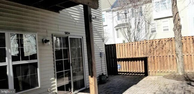 Building Photo - 3834 Watkins Mill Dr