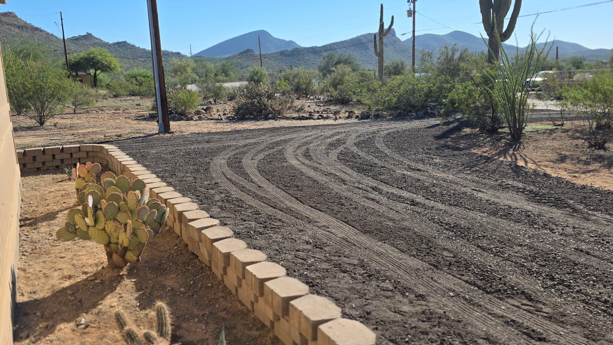 Building Photo - 118 W Leann Ln