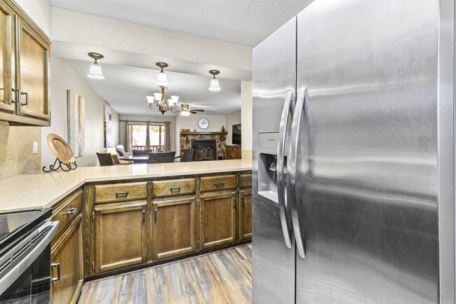 Building Photo - 214 Metz Dr