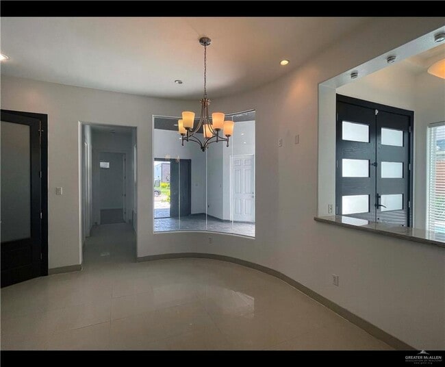 Building Photo - 23 E St