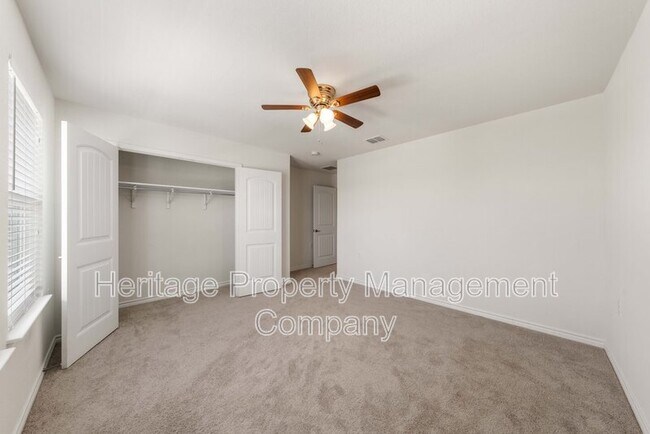 Building Photo - 7347 Bluebonnet Bay