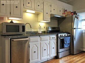 Building Photo - 519-521 Main St. Unit 1