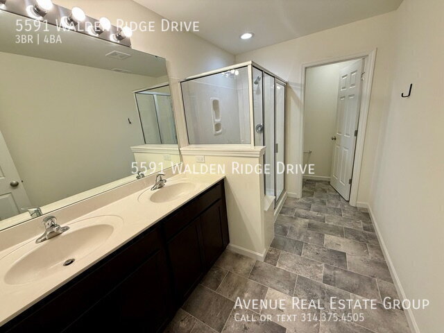 Building Photo - 5591 Walden Ridge Dr