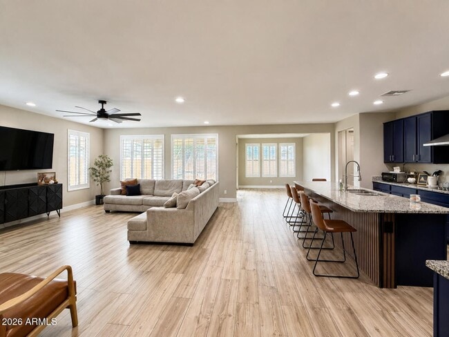 Building Photo - 25959 W Sands Dr