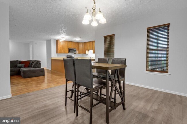 Building Photo - 3708 Excalibur Ct