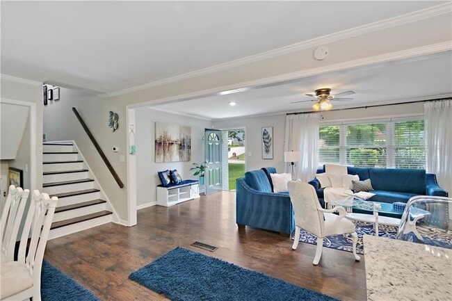 Building Photo - 1025 Hilburn Dr SE