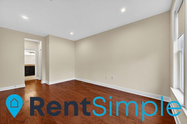 Building Photo - 1418 N Rhodes St