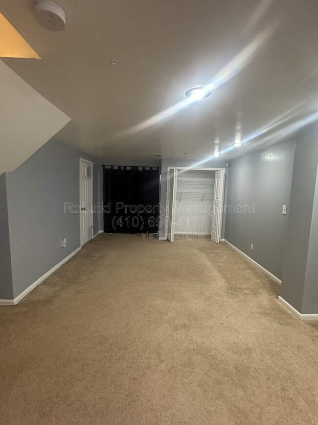 Building Photo - 54 Royalty Cir