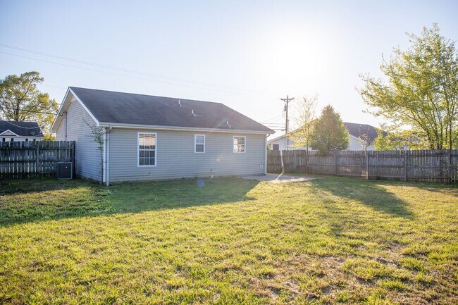 Building Photo - 955 Winesap Rd
