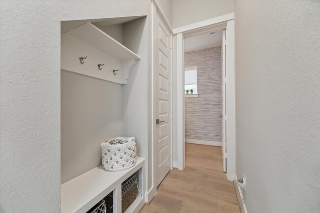 Building Photo - 6609 Basal Woods Way