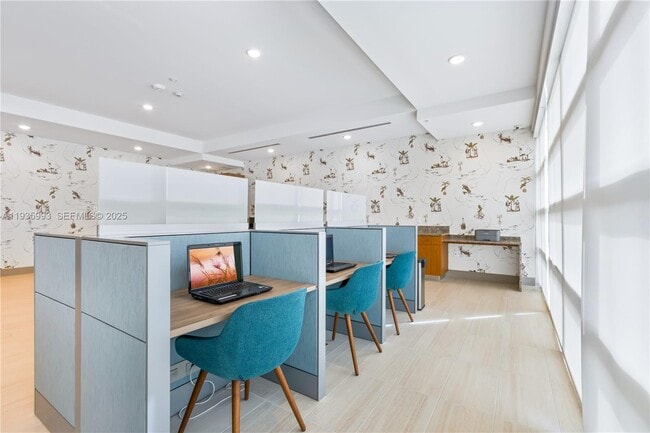 Building Photo - 19755 SW 110th Ct