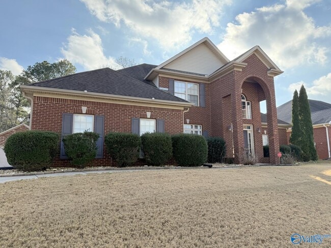 Building Photo - 118 Crystal Lake Dr