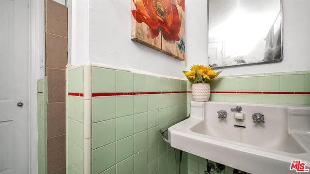 Building Photo - 1842 Stoner Ave