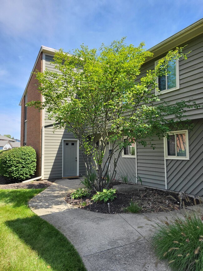 9510 Centerbrook Ct 9510 Centerbrook Ct Dayton OH 45458 Apartment