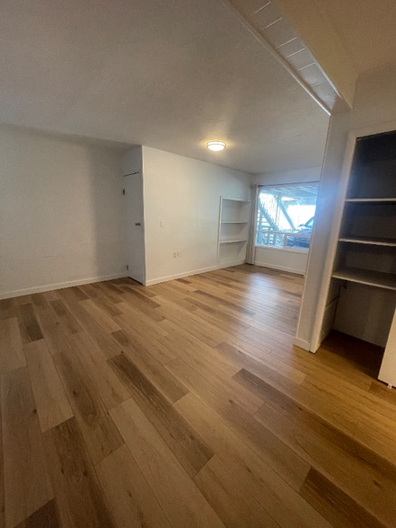 Building Photo - 732 Cowlitz St