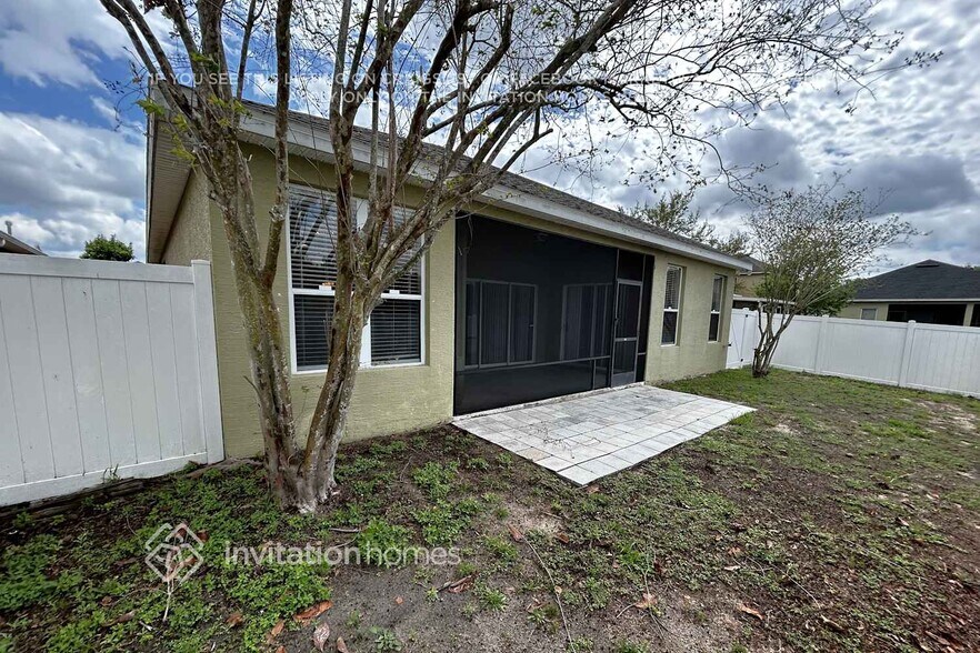 Building Photo - 809 James Way