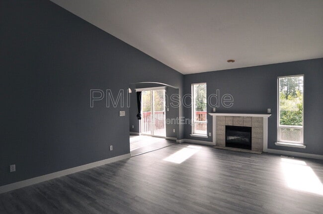Building Photo - 2320 156th St Ct E