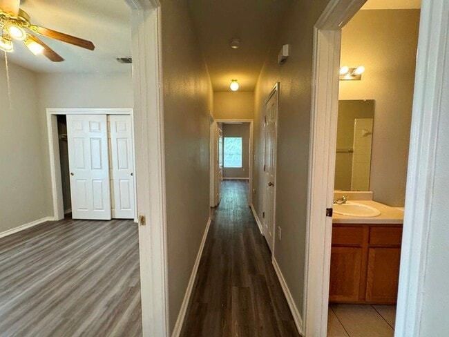 Building Photo - 1717 Constantino Cir