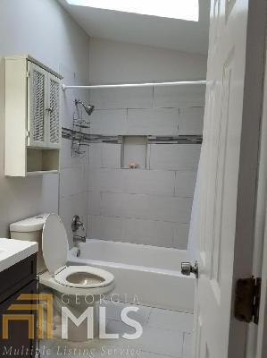 Building Photo - 942 Bobcat Ct