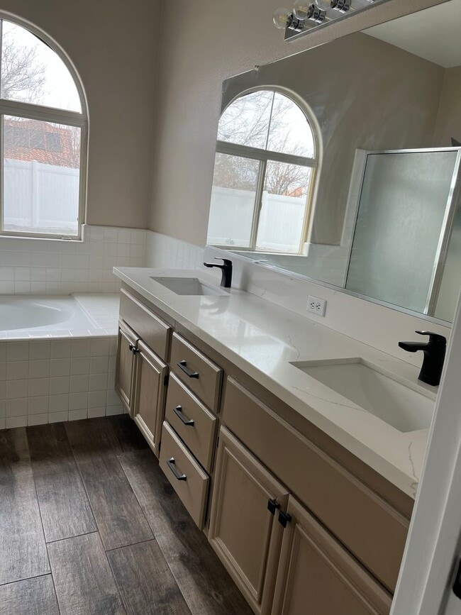 Building Photo - “Peaceful Cul-de-Sac Retreat | Freshly Updated 3BR + Bonus Room | Move-In Ready”