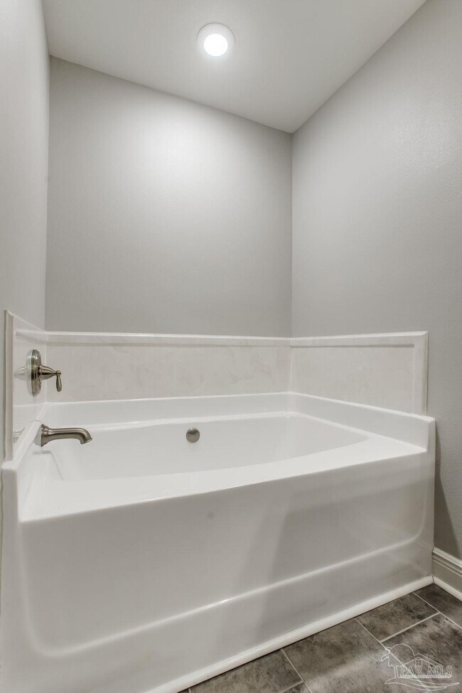 Building Photo - 2470 Bentley Oaks Dr