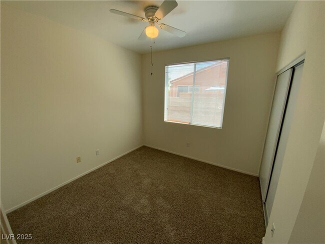 Building Photo - 413 Magnolia Arbor St