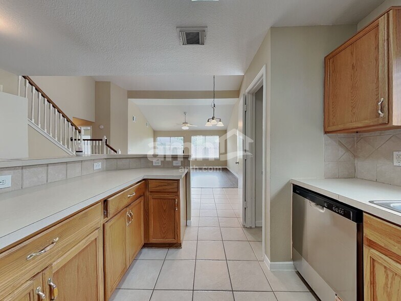 Building Photo - 651 Cypresswood Ter