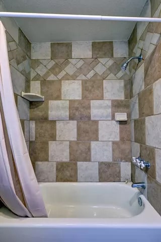 Bathroom 1 - 3329 Sherbourne Dr