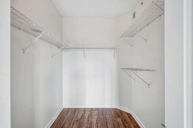 Building Photo - 235 NE 1st St