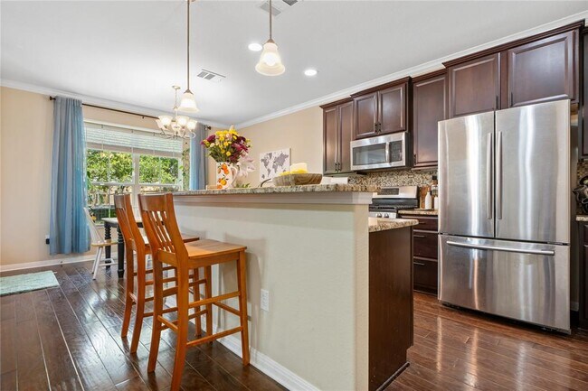 Building Photo - 13400 Briarwick Dr