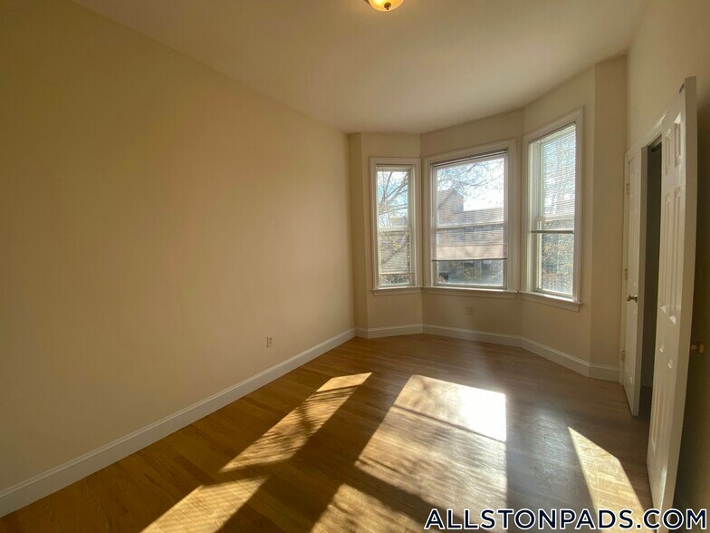 Building Photo - 9 Gardner Terrace