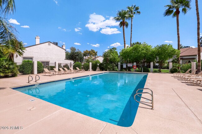 Building Photo - 4114 E Union Hills Dr