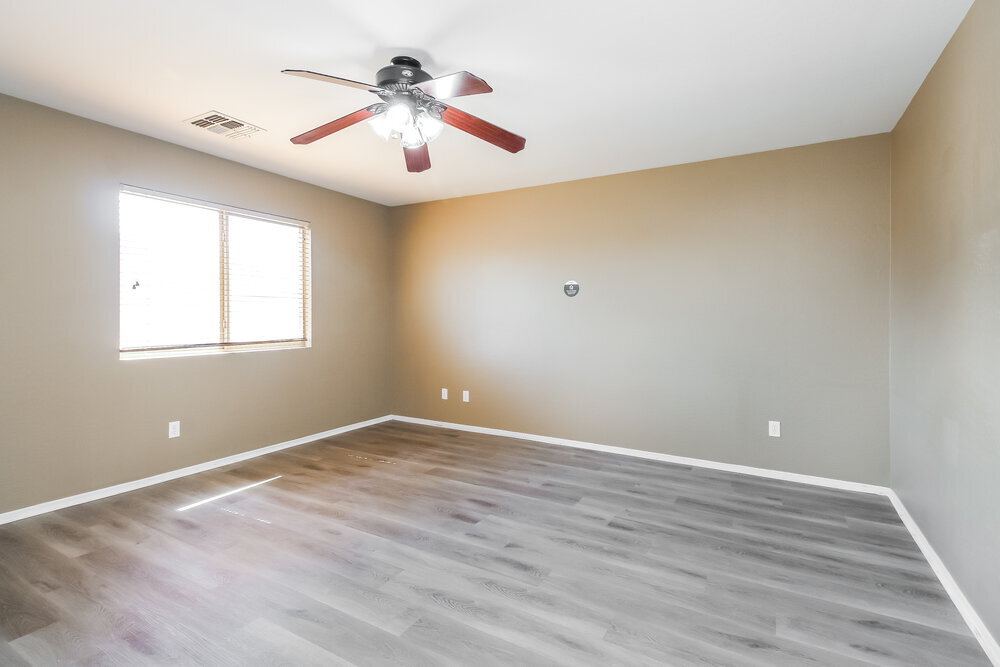 Building Photo - 3301 W Carlos Ln