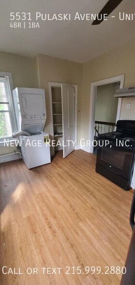 Building Photo - 5531 Pulaski Ave