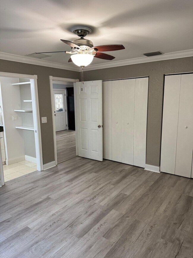 Building Photo - 7709 1st Terrace