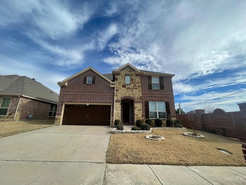 Building Photo - 1011 Nail Ln