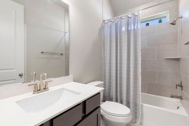 Building Photo - 16147 Sapphire Crst Dr