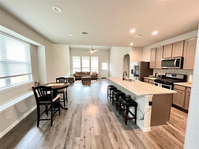 Building Photo - 14044 Paddlefish Dr