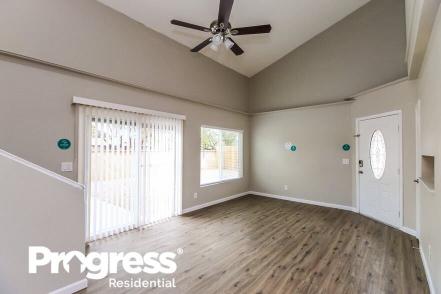 Building Photo - 2718 W Brooks St