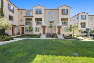 Building Photo - 4325 Blazing Star Wy