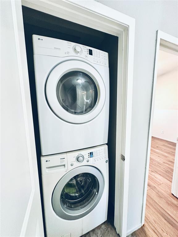 Building Photo - 3822 Southway Dr