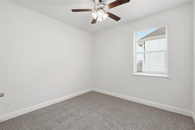 Building Photo - 1500 Lake District Dr