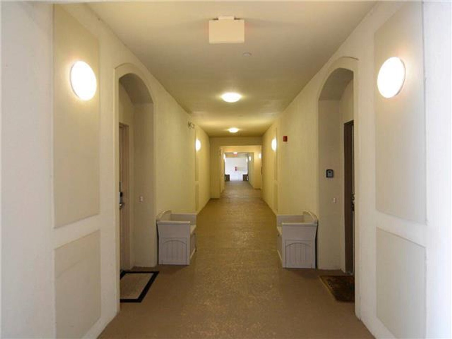 Building Photo - 5000 Cayview Ave