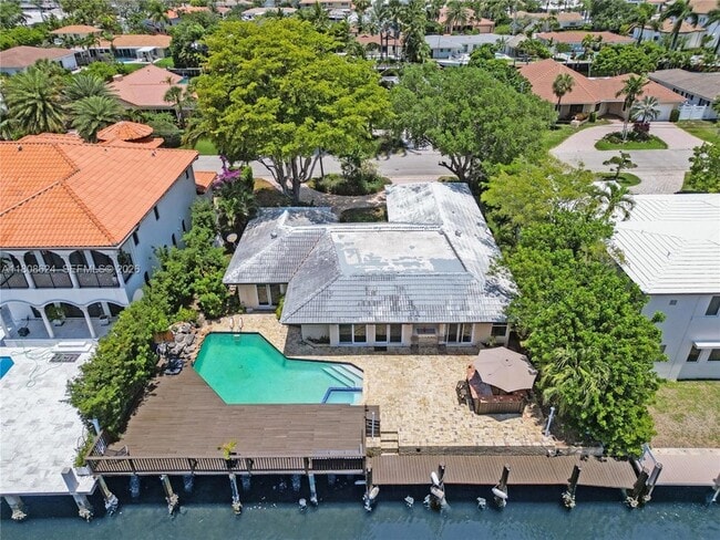 Building Photo - 3100 NE 56th Ct