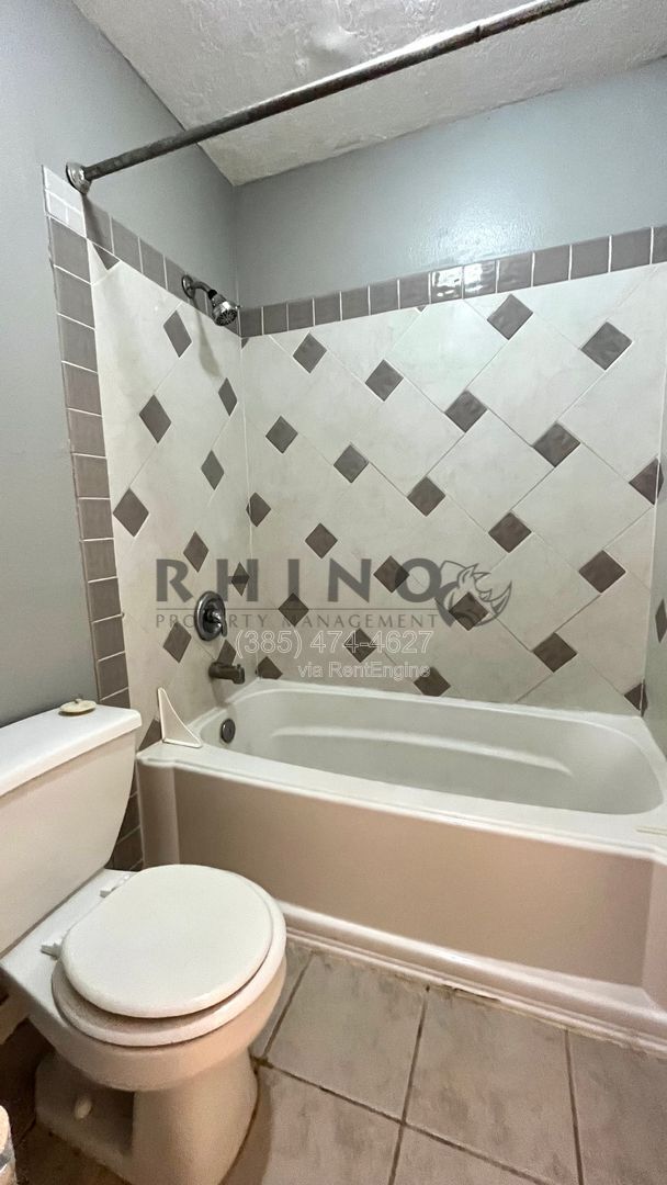 Building Photo - 8042 Copperfield Pl