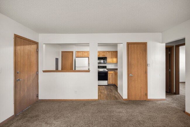 Building Photo - Clover Creek | Standard 2-Bedroom *