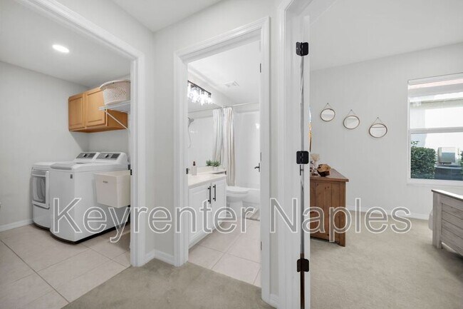 Building Photo - 8864 Ventura Way